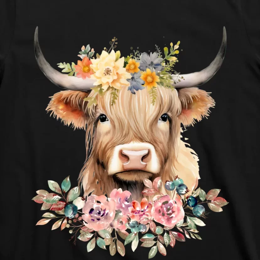 Cute Baby Highland Cow With Flowers Calf Animal Christmas T-Shirt