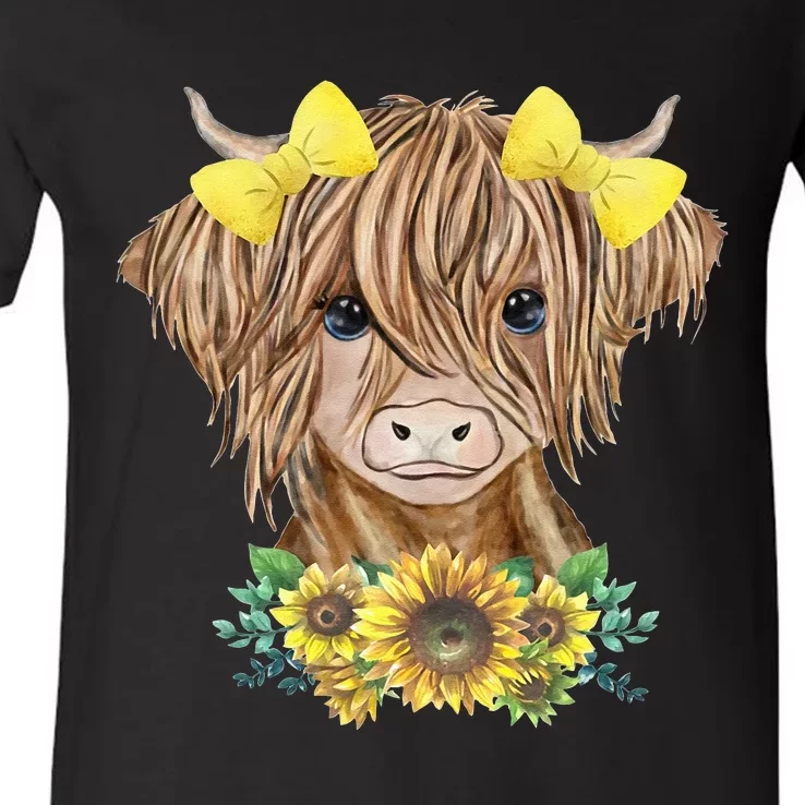 Cute Baby Highland Cow With Sunflowers Calf Animal Farm V-Neck T-Shirt