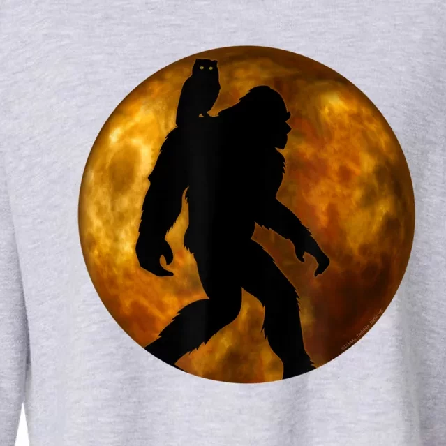 Cool Bigfoot Lovers Design With Full Moon Bigfoot Cropped Pullover Crew