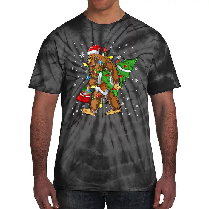 Christmas Bigfoot Santa Hat Tree Lights Xmas Sasquatch Funn Tie-Dye T-Shirt