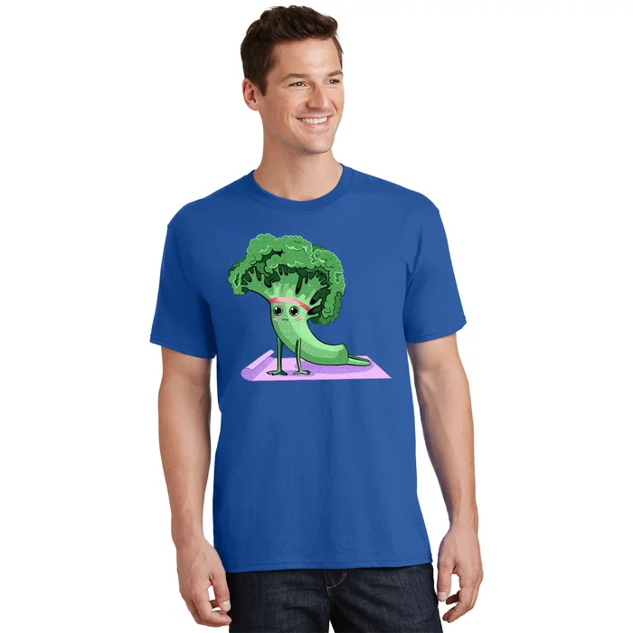 Cute Broccoli Yoga Pose Funny Yogi Broccoli Lover T-Shirt