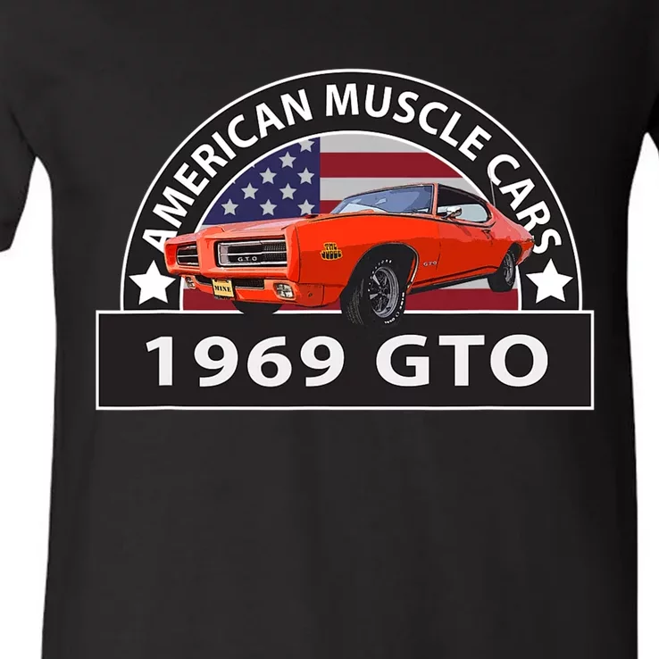 CLASSIC CARS 1969 GTO AMERICAN MUSCLE CARS VINTAGE 60s V-Neck T-Shirt