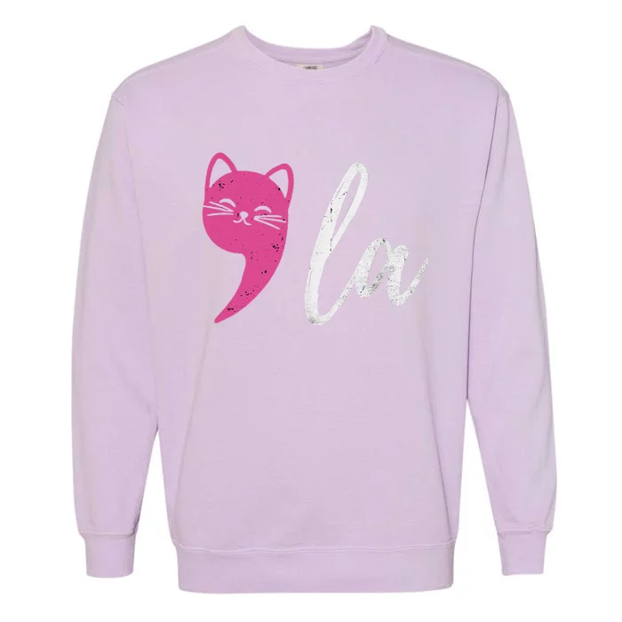 Cute Cat Comma La Kamala Harris For President 2024 Election Garment-Dyed Sweatshirt