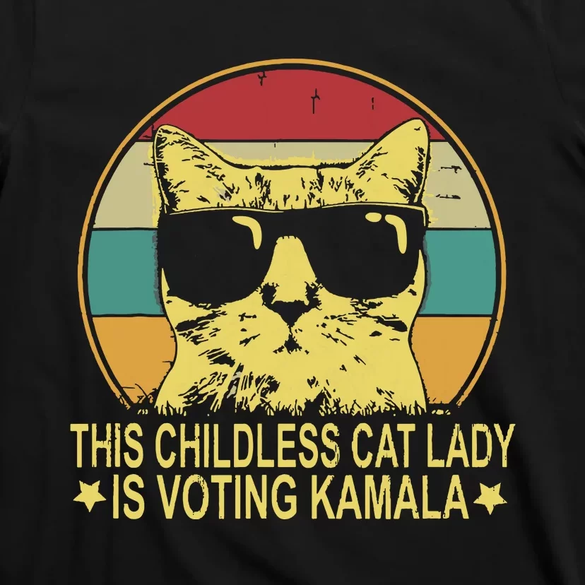 Childless Cat Ladies For Kamala Harris T-Shirt