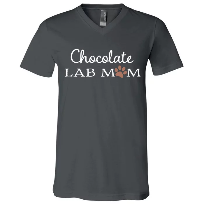 Cute Chocolate Lab Mom Gift For Lovers V-Neck T-Shirt