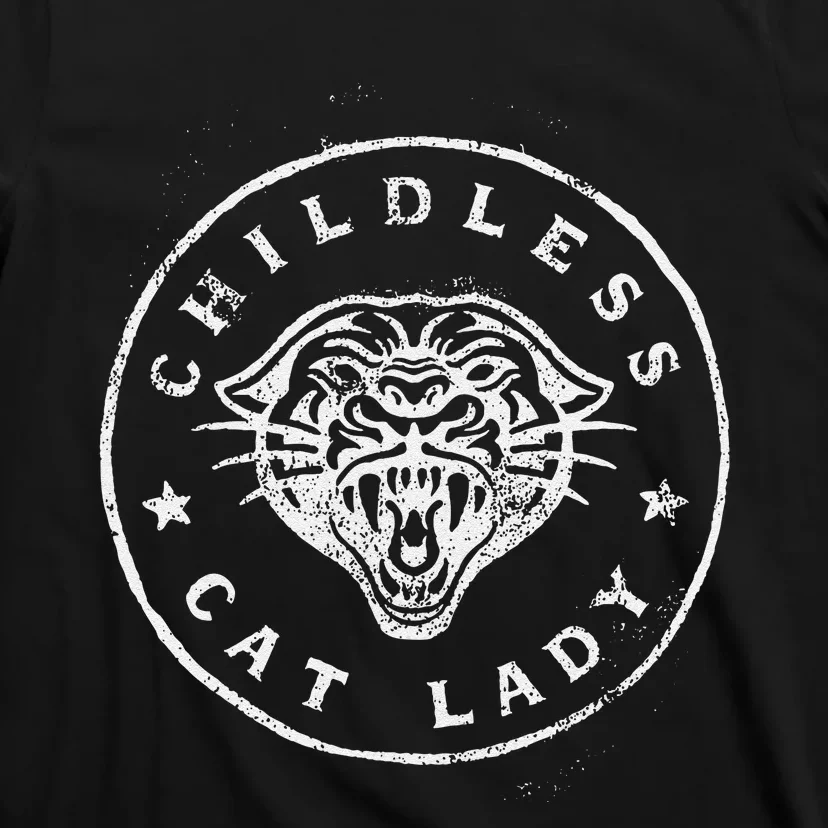 Childless Cat Lady Gift T-Shirt