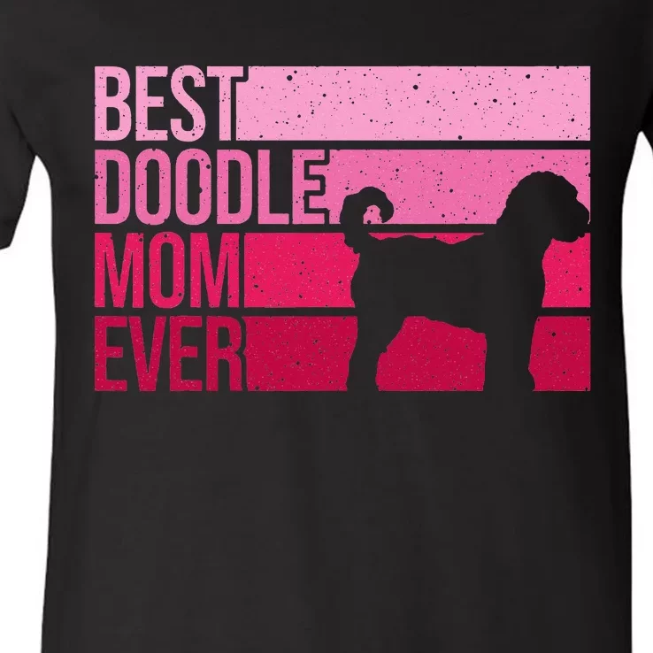 Cool Doodle Mom Art Aussiedoodle Goldendoodle Dog V-Neck T-Shirt