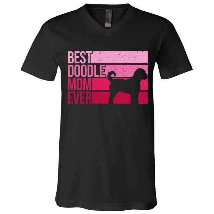 Cool Doodle Mom Art Aussiedoodle Goldendoodle Dog V-Neck T-Shirt