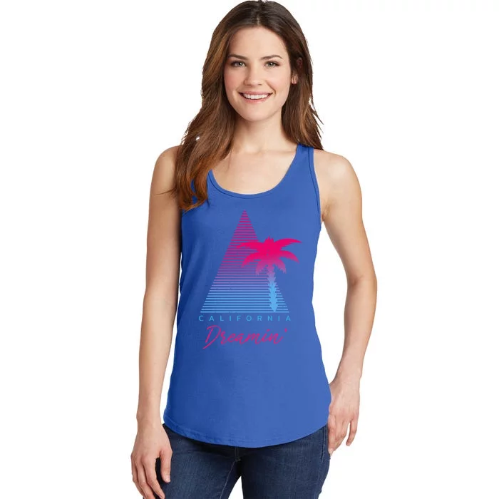 California Dreamin’ Natural Summer Roll Surf Retro Design Funny Gift Ladies Essential Tank