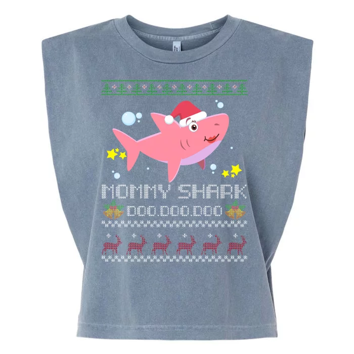 Christmas Mommy Shark Garment-Dyed Women's Muscle Tee