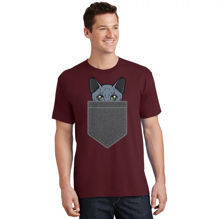 Cat In He Pocket Peeking Russian Blue Cat Mom Gifts T-Shirt