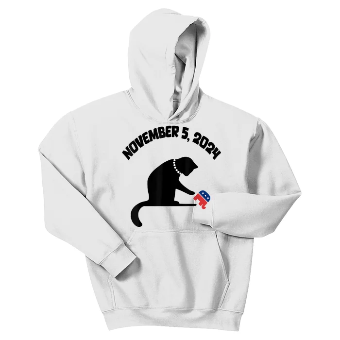 Cat Ladies For Kamala Harris Funny Cat With Pearls Kids Hoodie