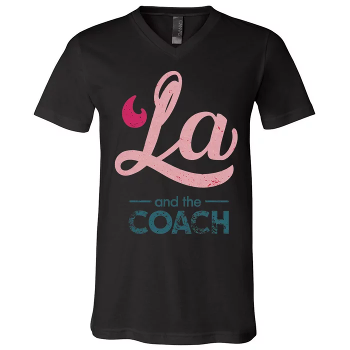 Comma La Kamala Harris Tim Walz Coach 2024 La Comma V-Neck T-Shirt