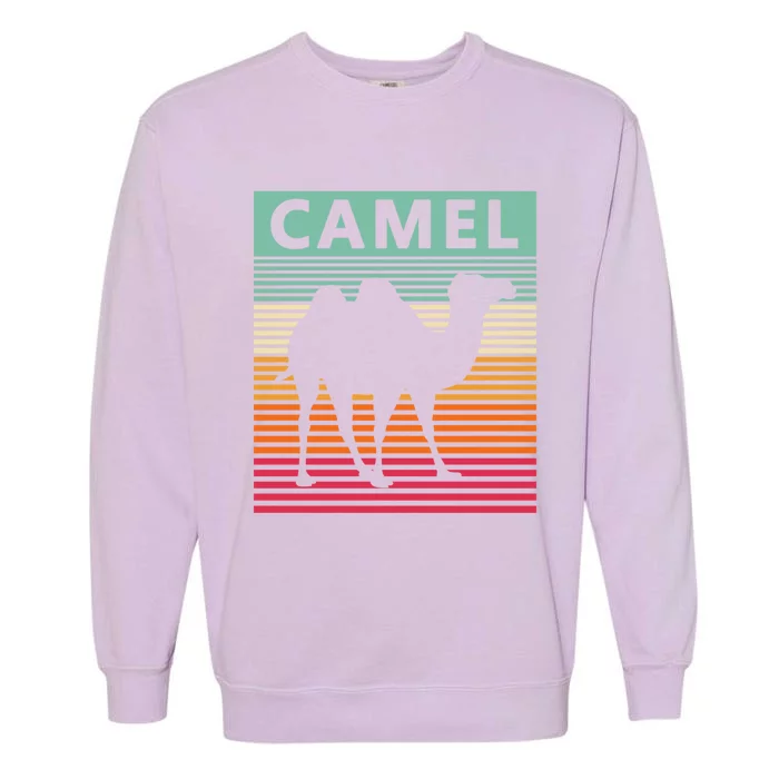 Camel Lover Retro Vintage Camel Gift Garment-Dyed Sweatshirt