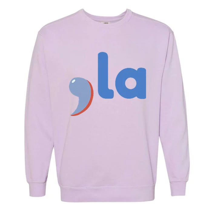 Comma +  La Vote Kamala Harris For President 2024 Election Garment-Dyed Sweatshirt