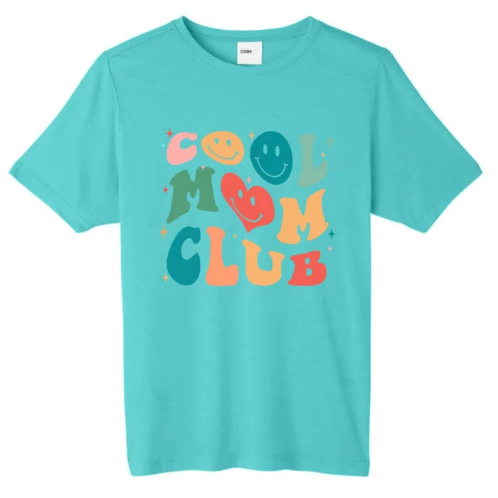 Cool Mom Club Groovy Retro Smile Cool Mom Club Aunties Gift ChromaSoft Performance T-Shirt