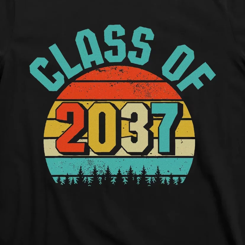 Class Of 2037 Grow With Me Kindergarten To Graduation Retro T-Shirt