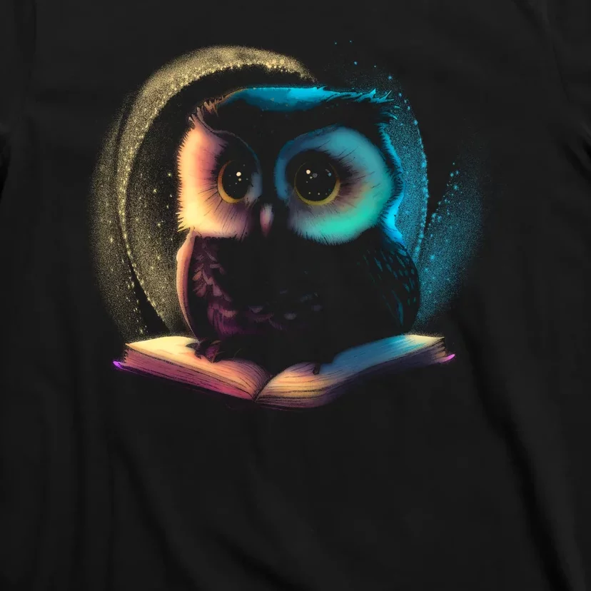 Cute Owl Animal With Book T-Shirt