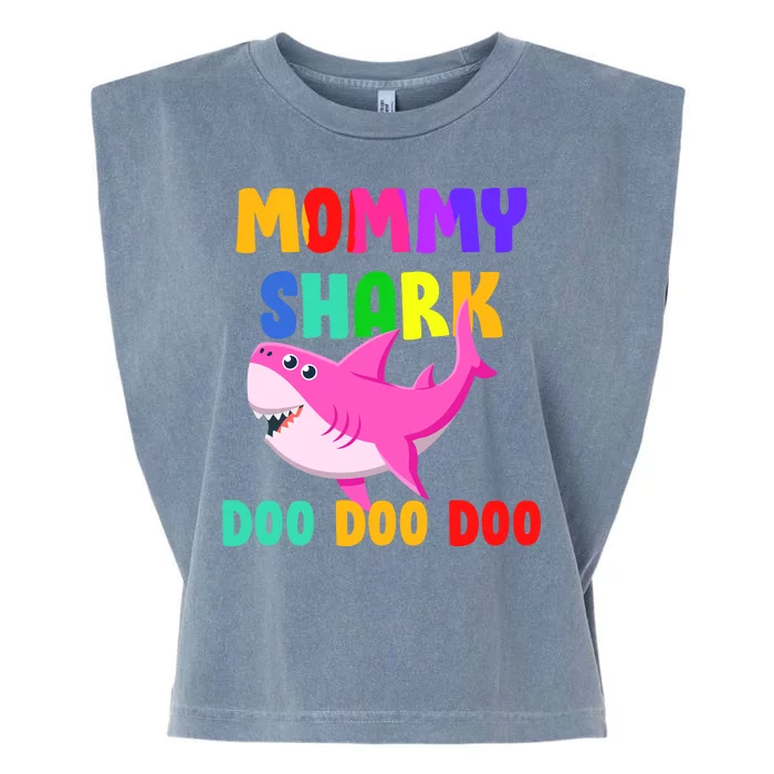 Colorful Mommy Shark Doo Doo Doo Garment-Dyed Women's Muscle Tee