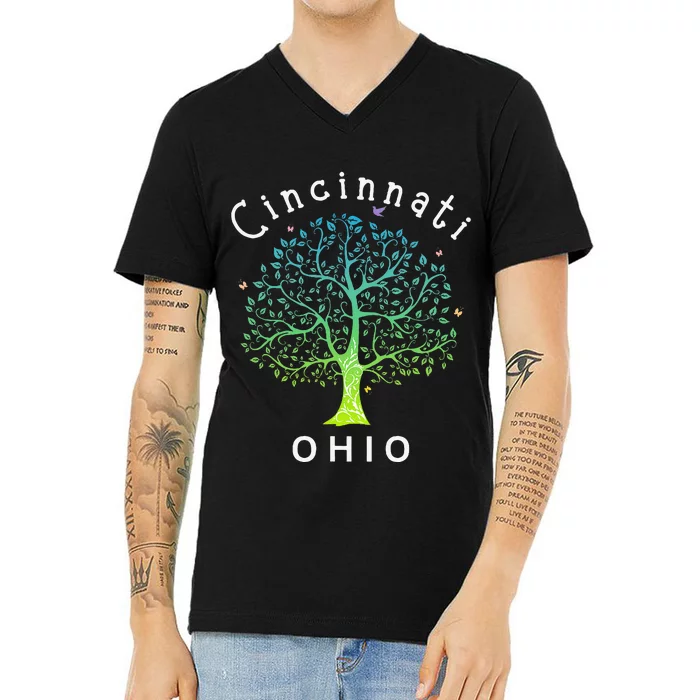 Cincinnati Ohio With Tree Love For Cincinnati V-Neck T-Shirt