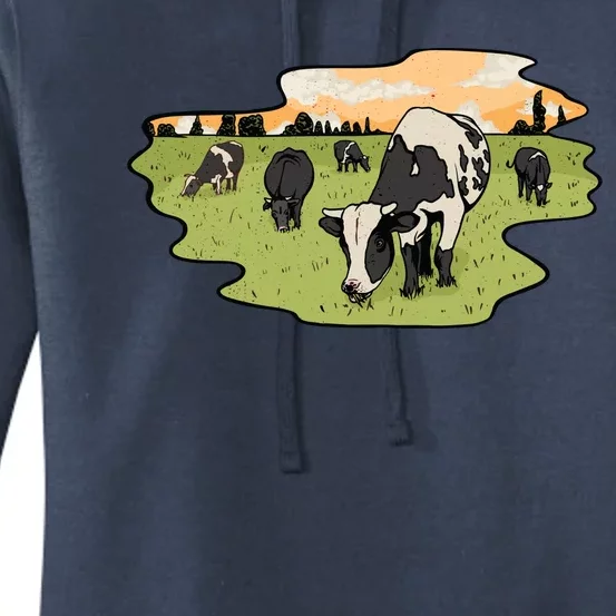 Cows In Field Women's Pullover Hoodie