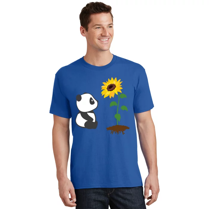 Cute Panda Bear Sunflower Summer Sunshine Panda Lover Cute Gift T-Shirt