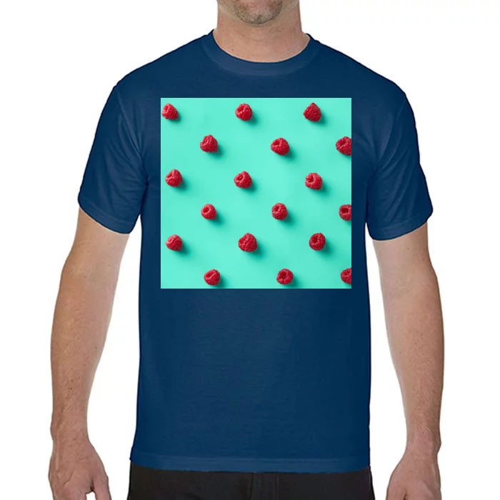 Colorful pattern of raspberries Comfort Colors T-Shirt