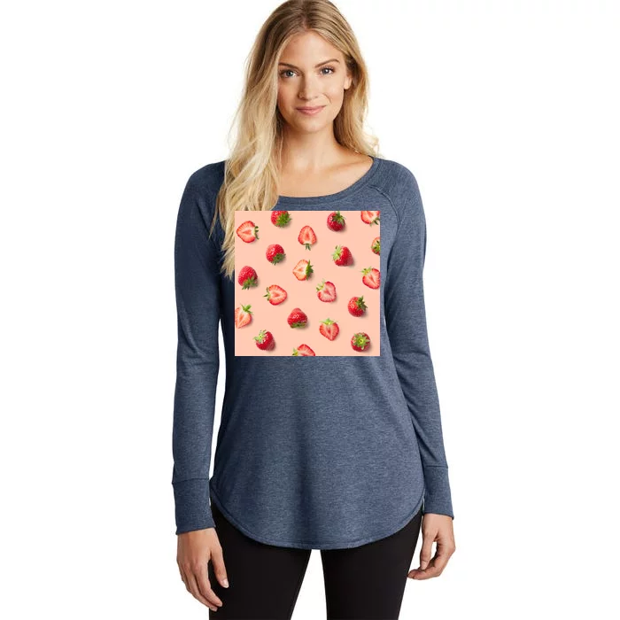 Colorful Pattern of Strawberries Women's Perfect Tri Tunic Long Sleeve Shirt