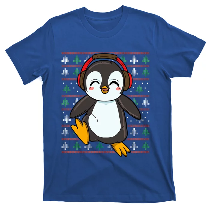 Cute Penguin With Headphones Penguin Christmas Cute Gift T-Shirt