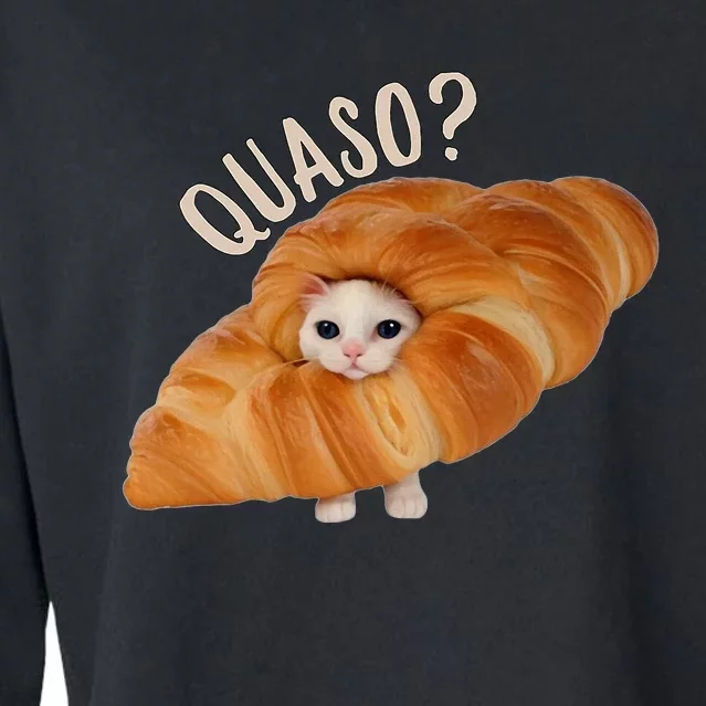 Croissant Quasocat Cropped Pullover Crew