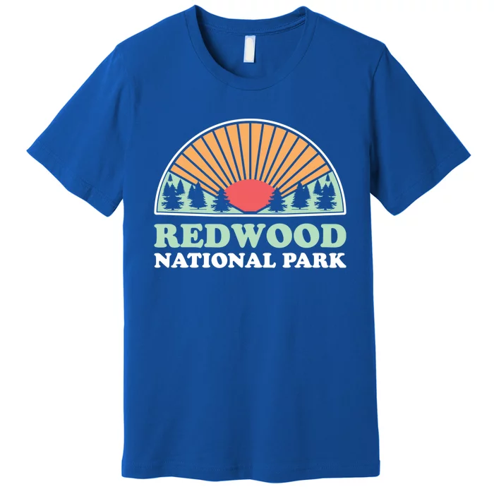 California Retro Great Gift Vintage Redwood National Park Gift Premium T-Shirt