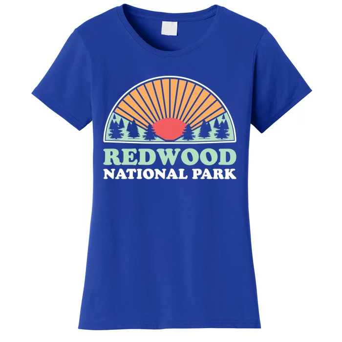 California Retro Great Gift Vintage Redwood National Park Gift Women's T-Shirt