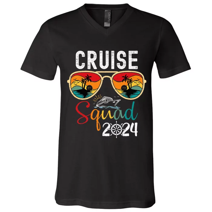 Cruise Squad 2024 Summer Beach Vacation V-Neck T-Shirt