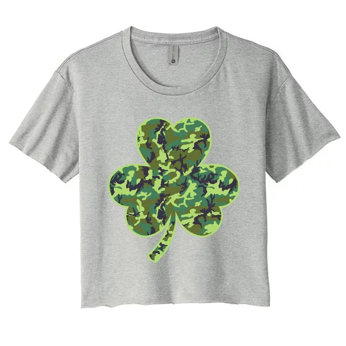 Camo Shamrock Camouflage Hunt St Patrick's Good Luck Hunting Cute Gift Women's Crop Top Tee