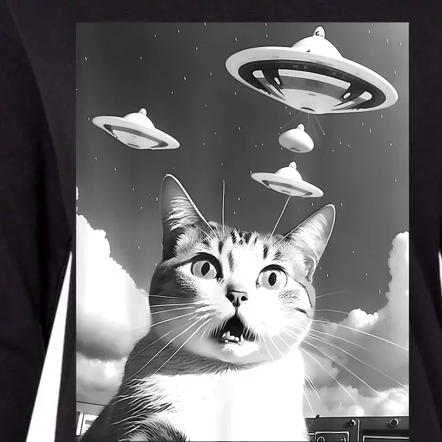 Cat Selfie With Alien UFO Spaceship Funny Cat Lovers Womens Cotton Relaxed Long Sleeve T-Shirt