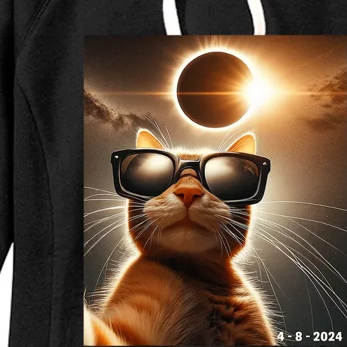 Cat Taking A Selfie With Solar 2024 Eclipse Wearing Glasses Women's Fleece Hoodie