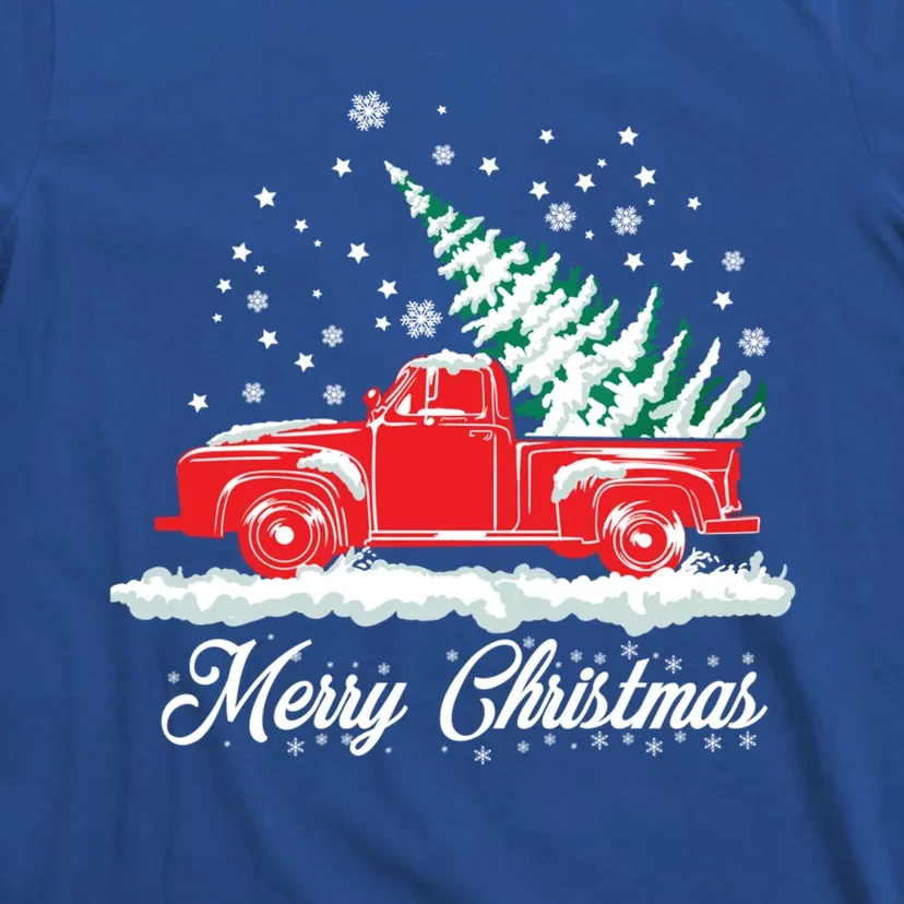 Christmas Tree In Back Of Old Red Pick Up Truck Snowing Gift T-Shirt