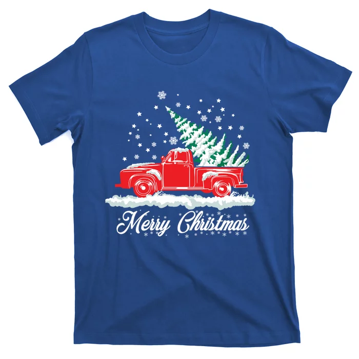 Christmas Tree In Back Of Old Red Pick Up Truck Snowing Gift T-Shirt