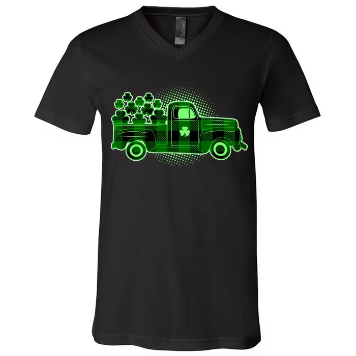 Cute St Patrick's Day Plaid Pick Up Truck Full Of Shamrocks Clovers V-Neck T-Shirt