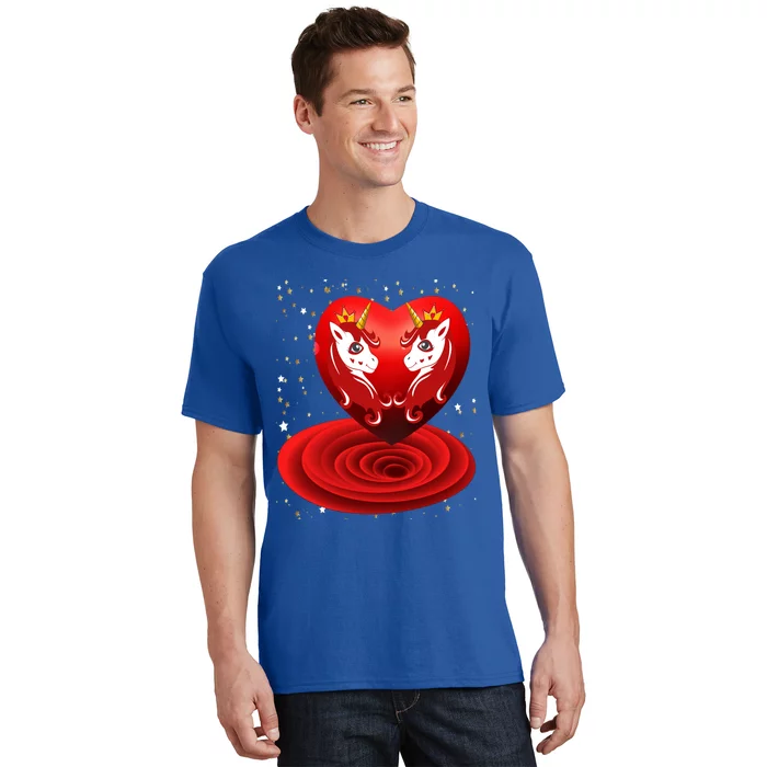 Cute Valentine's Day Unicorn Hearts Face Cool Gift T-Shirt