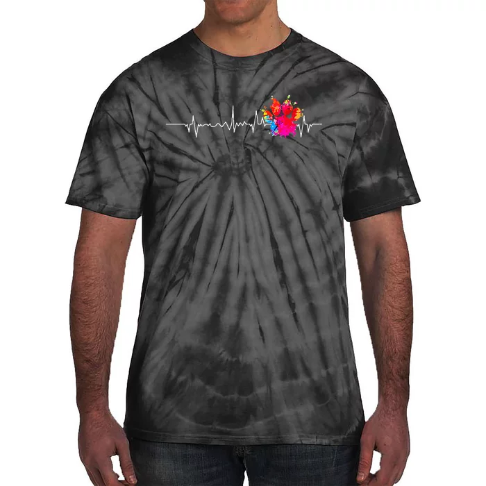 Cute Veterinarian Rainbow Paw Print Heartbeat Vet Tech Tie-Dye T-Shirt