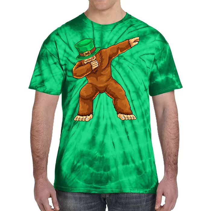 Dabbing Bigfoot Leprechaun St Patricks Day Irish Sasquatch Great Gift Tie-Dye T-Shirt