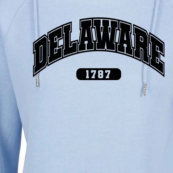 Delaware Collegiate Style 1787 Womens Funnel Neck Pullover Hood