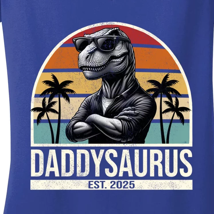 Dino Dad Daddysaurus New Dad 2025 Adult Dinosaur Dad Gift Women's V-Neck T-Shirt