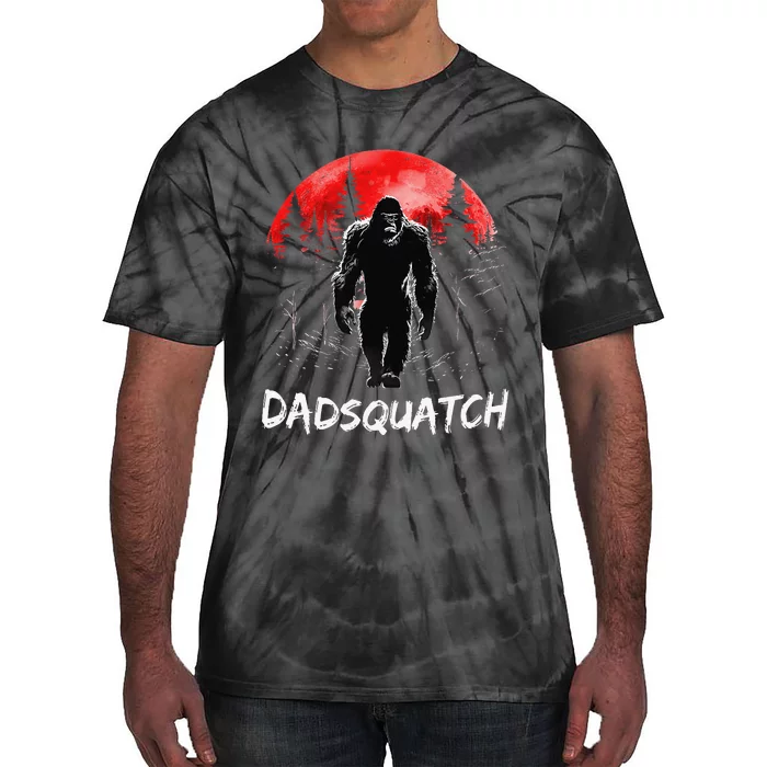 Dadsquatch Funny Bigfoot Dad Sasquatch Yeti Gift Fathers day Tie-Dye T-Shirt