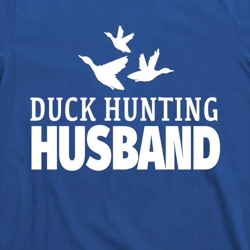 Duck Hunting Husband Flying Ducks Gift T-Shirt