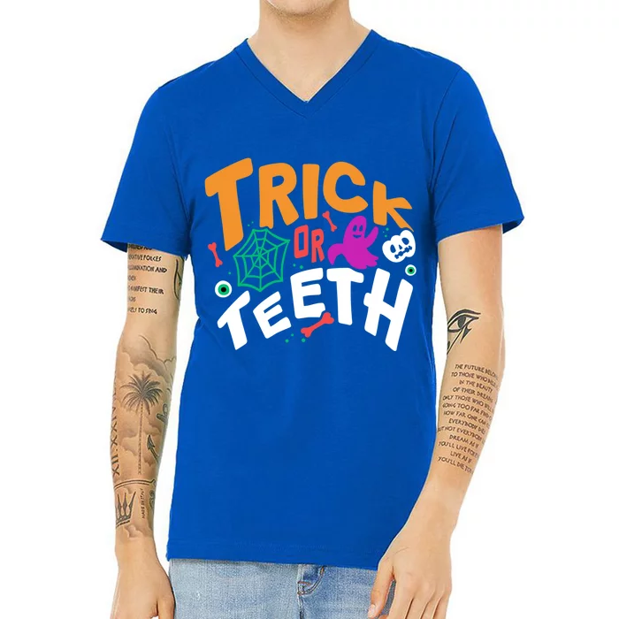 Dentist Halloween Trick Or Treat Brush Your Teeth Dental Great Gift V-Neck T-Shirt