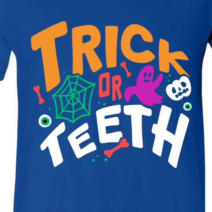 Dentist Halloween Trick Or Treat Brush Your Teeth Dental Great Gift V-Neck T-Shirt