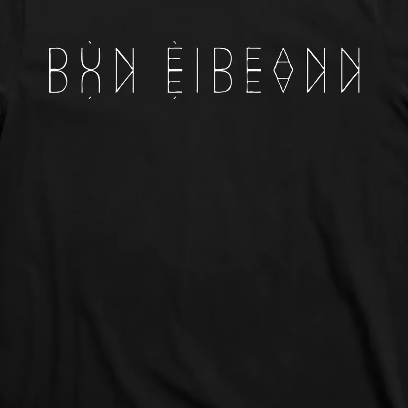 DùN èIdeann Reflections Edinburgh Scotland Word Art T-Shirt