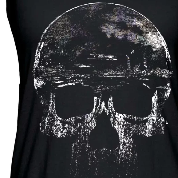 Distressed Skull Graphic Ladies Essential Flowy Tank